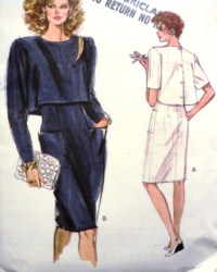 7270 EZ VOGUE SLEEVELESS DRESS, SS- LS BACK BUTTON OVERLAY PATTERN 6-16 CHOICE 2 SIZES